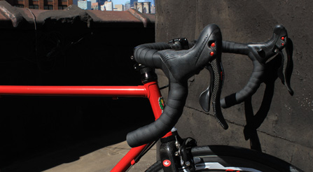 The new IRIDE racer handlebars gear photo